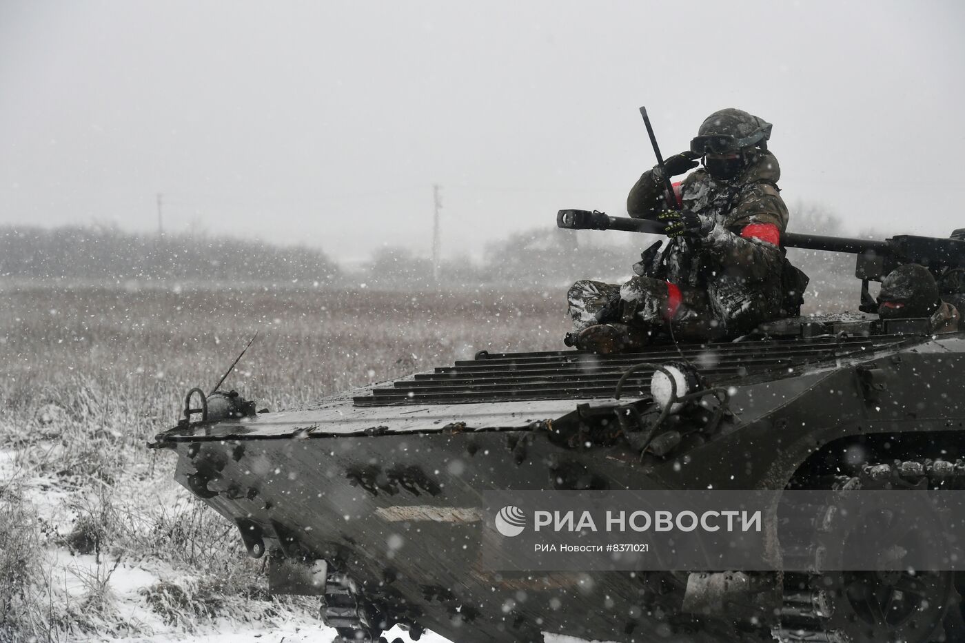 Работа танков Т-72Б в южном секторе СВО