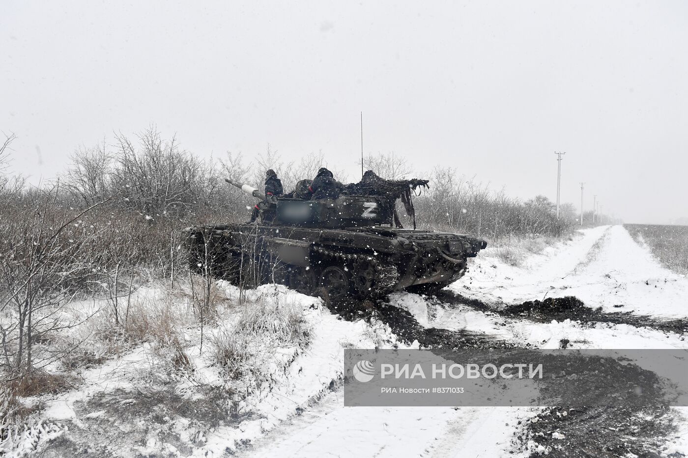 Работа танков Т-72Б в южном секторе СВО