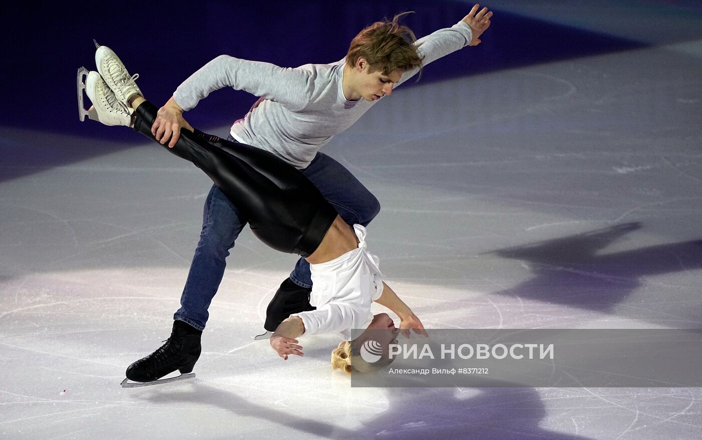 Фестиваль "Влюбленные в фигурное катание"