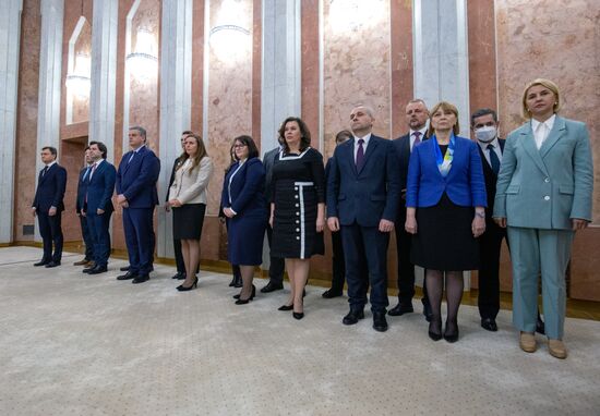 Церемония принятия присяги нового правительства под руководством Д. Речана в Молдавии