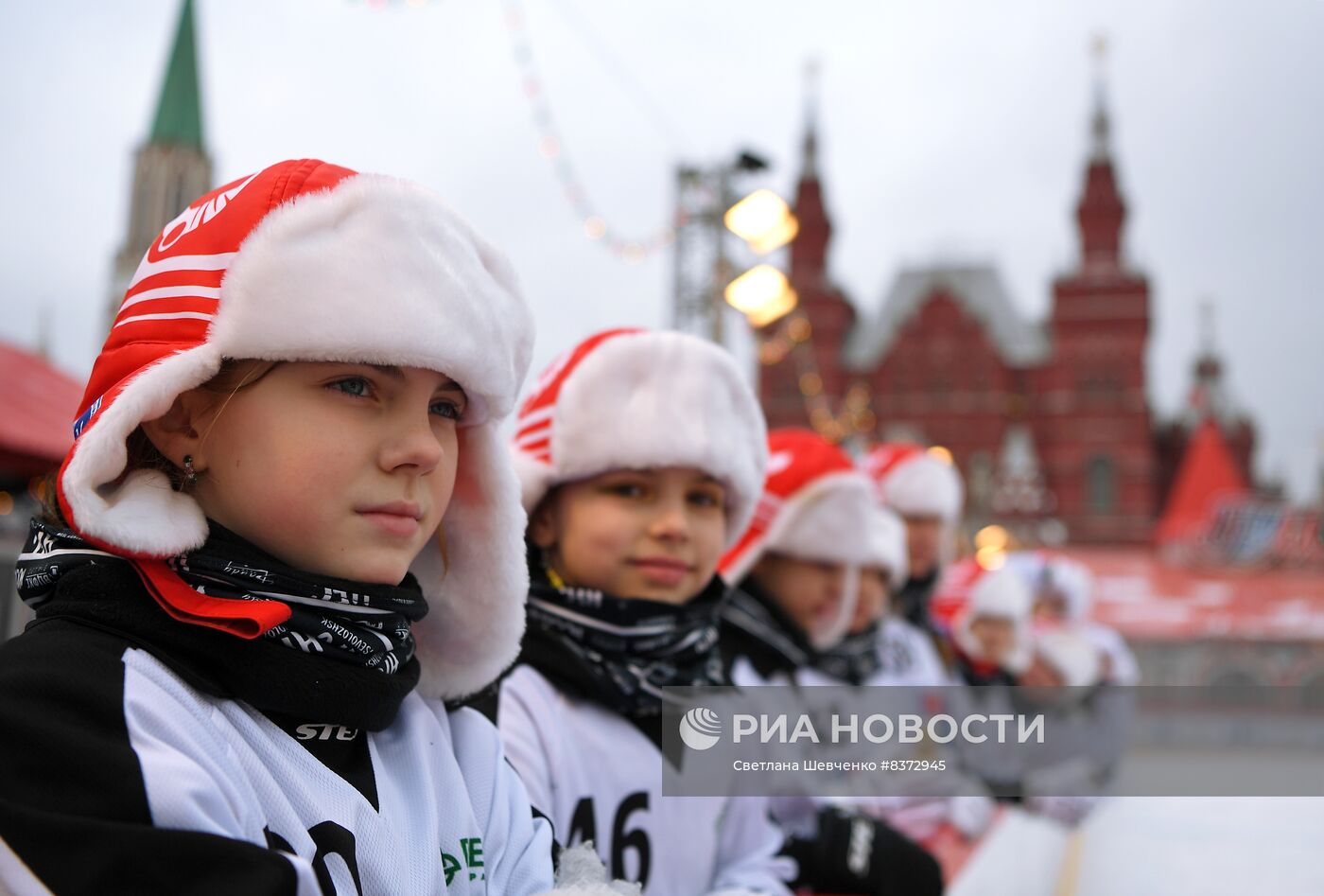 Турнир по русскому хоккею на Красной площади 