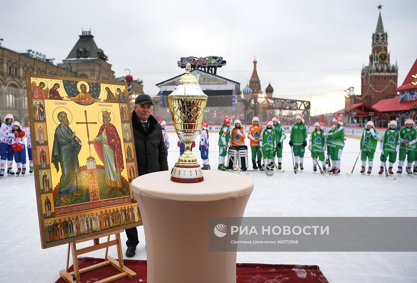 Турнир по русскому хоккею на Красной площади 