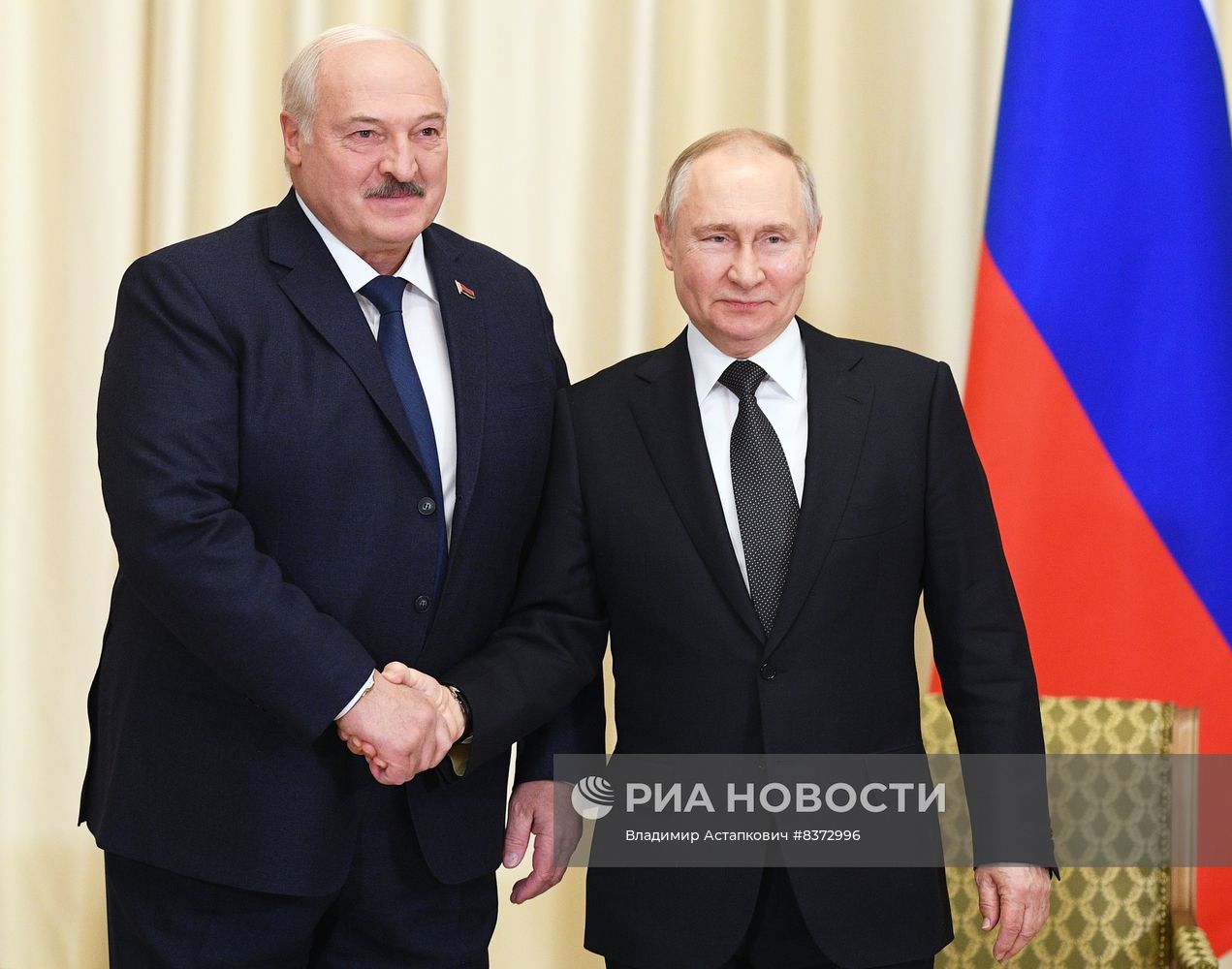 Президент РФ В. Путин встретился с президентом Белоруссии А. Лукашенко