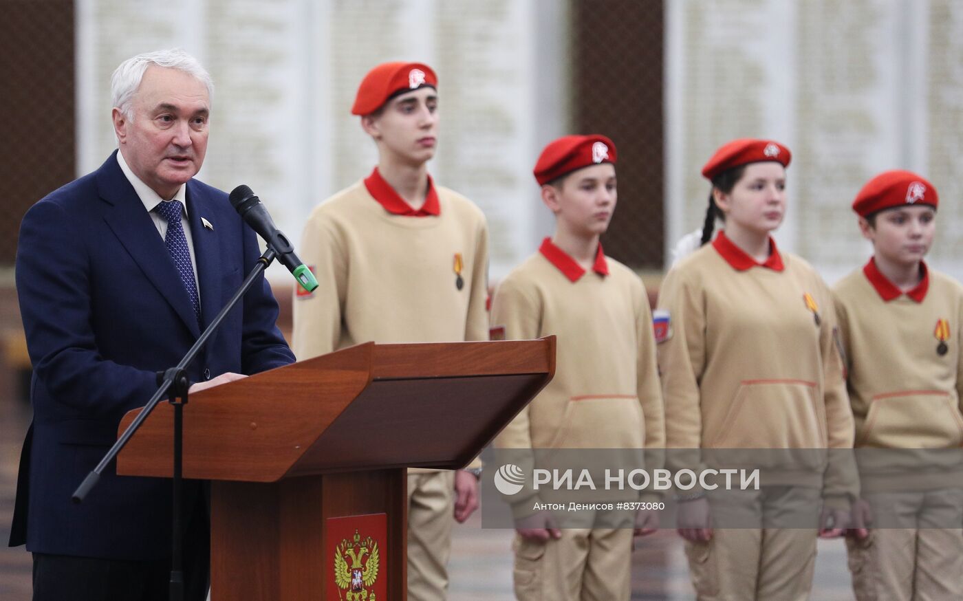 Открытие выставки "Герои Донбасса – Герои Москвы"