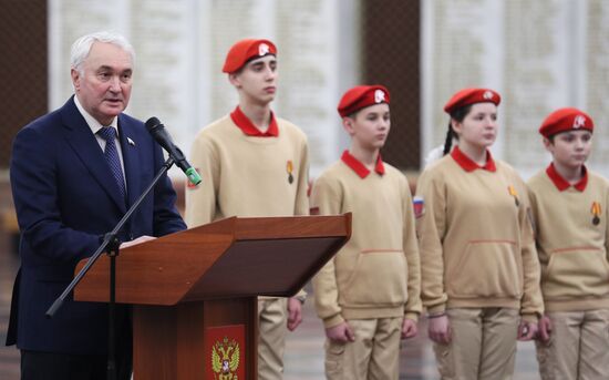 Открытие выставки "Герои Донбасса – Герои Москвы"