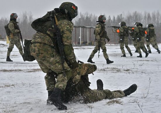 Практические занятия курсантов Военной академии Республики Беларусь