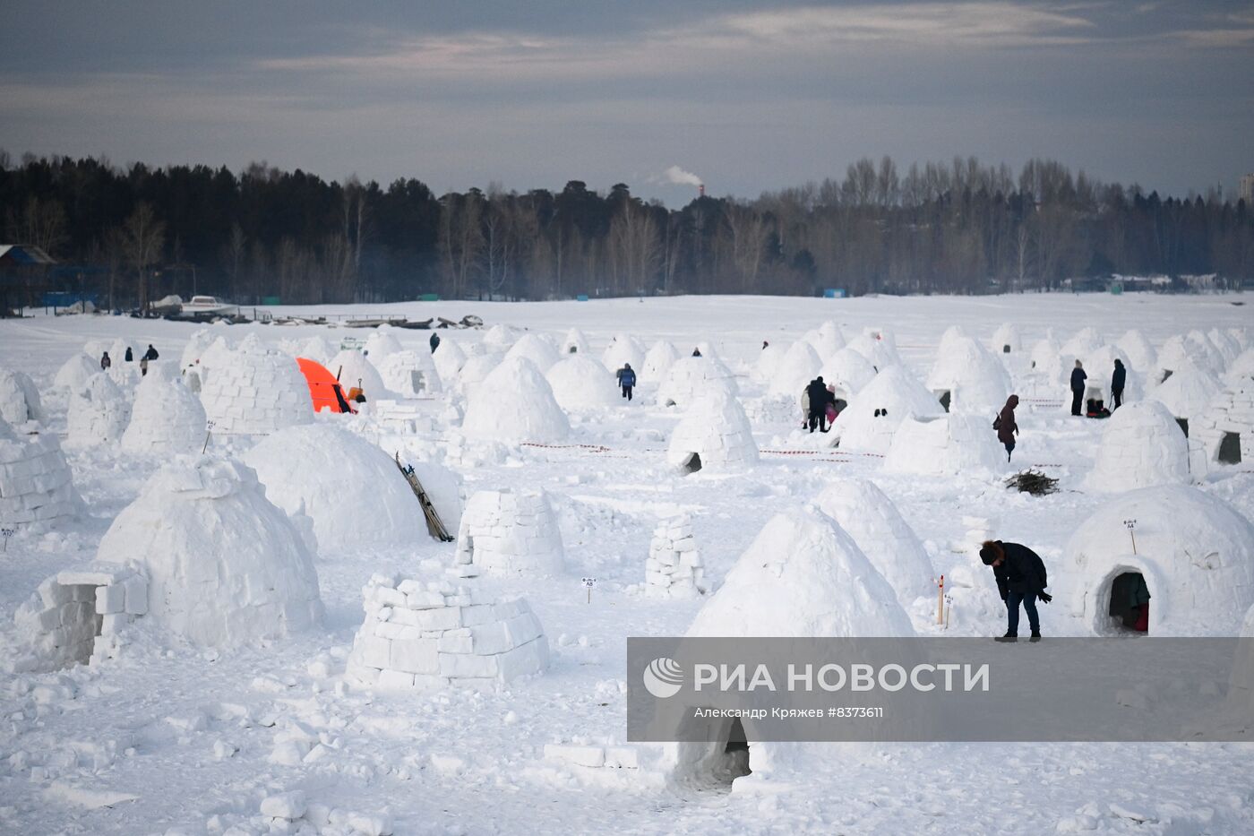 Фестиваль Иглу-2023 "Город эскимосов" в Новосибирске