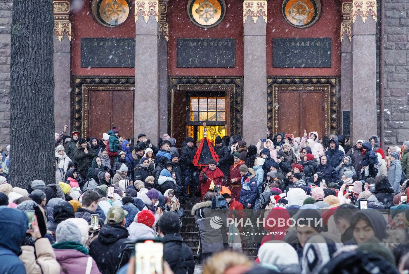 Буддийский предновогодний обряд Дугжууба