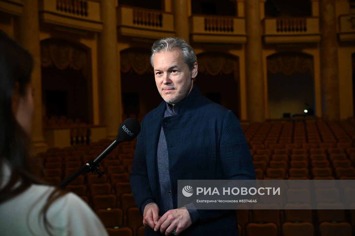 Зимний международный фестиваль искусств. Проект "Па-де-де на пальцах и для пальцев"