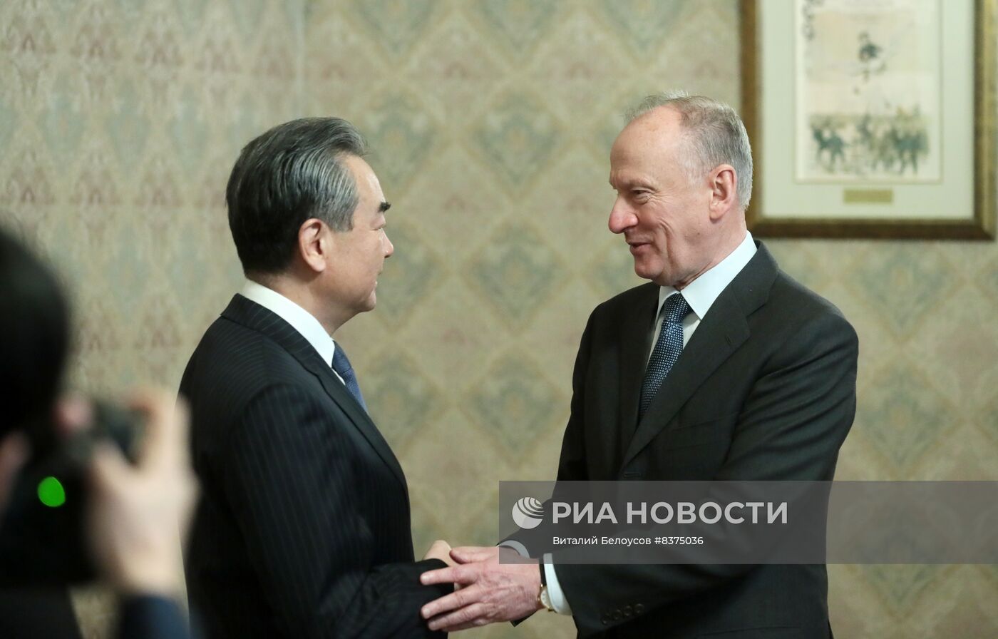 Встреча секретаря Совбеза России Н. Патрушева с членом Политбюро ЦК КПК Ван И