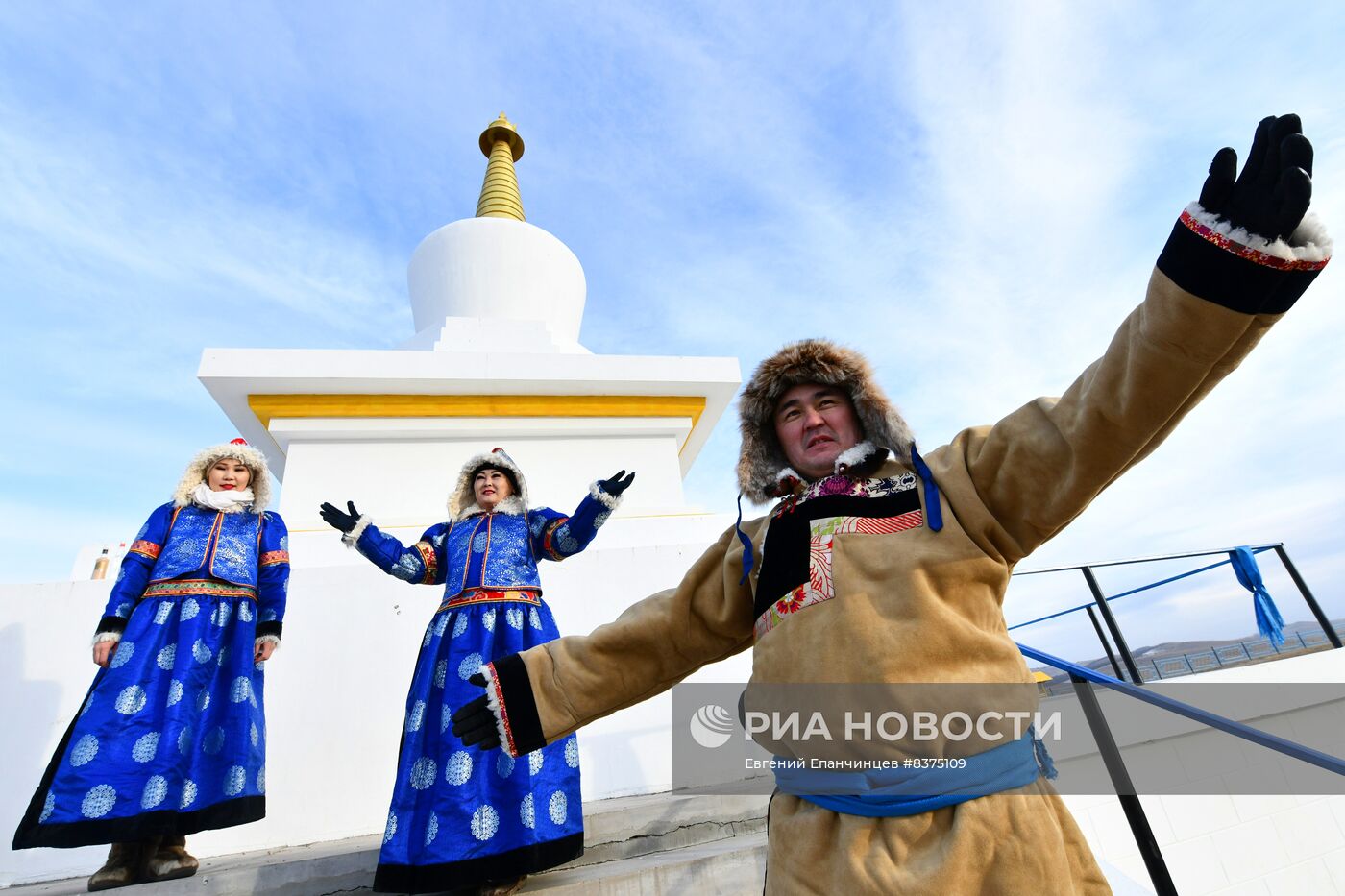 Празднование буддийского Нового года в России