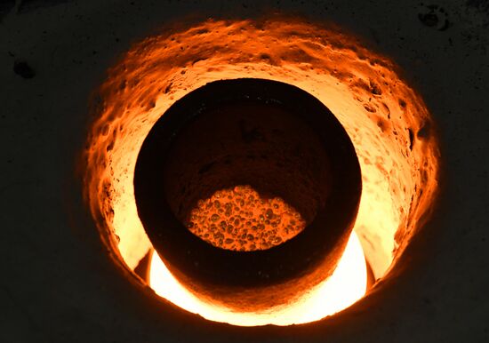 Драгоценные металлы, произведенные на предприятии "Красцветмет"