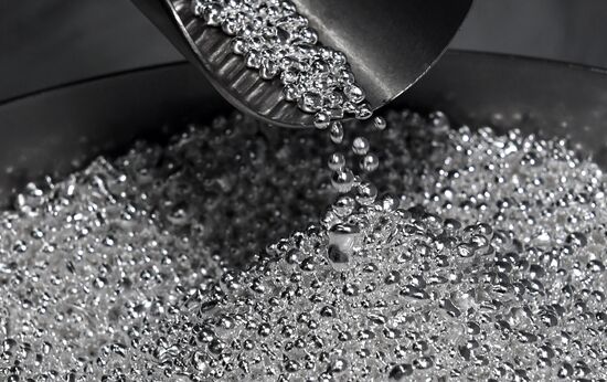 Драгоценные металлы, произведенные на предприятии "Красцветмет"