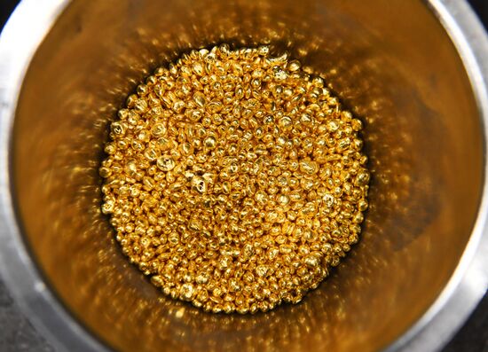 Драгоценные металлы, произведенные на предприятии "Красцветмет"