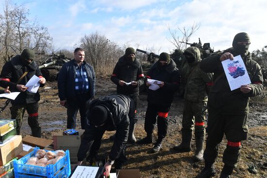 Передача подарков к 23 февраля военным в южном секторе СВО