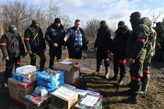 Передача подарков к 23 февраля военным в южном секторе СВО