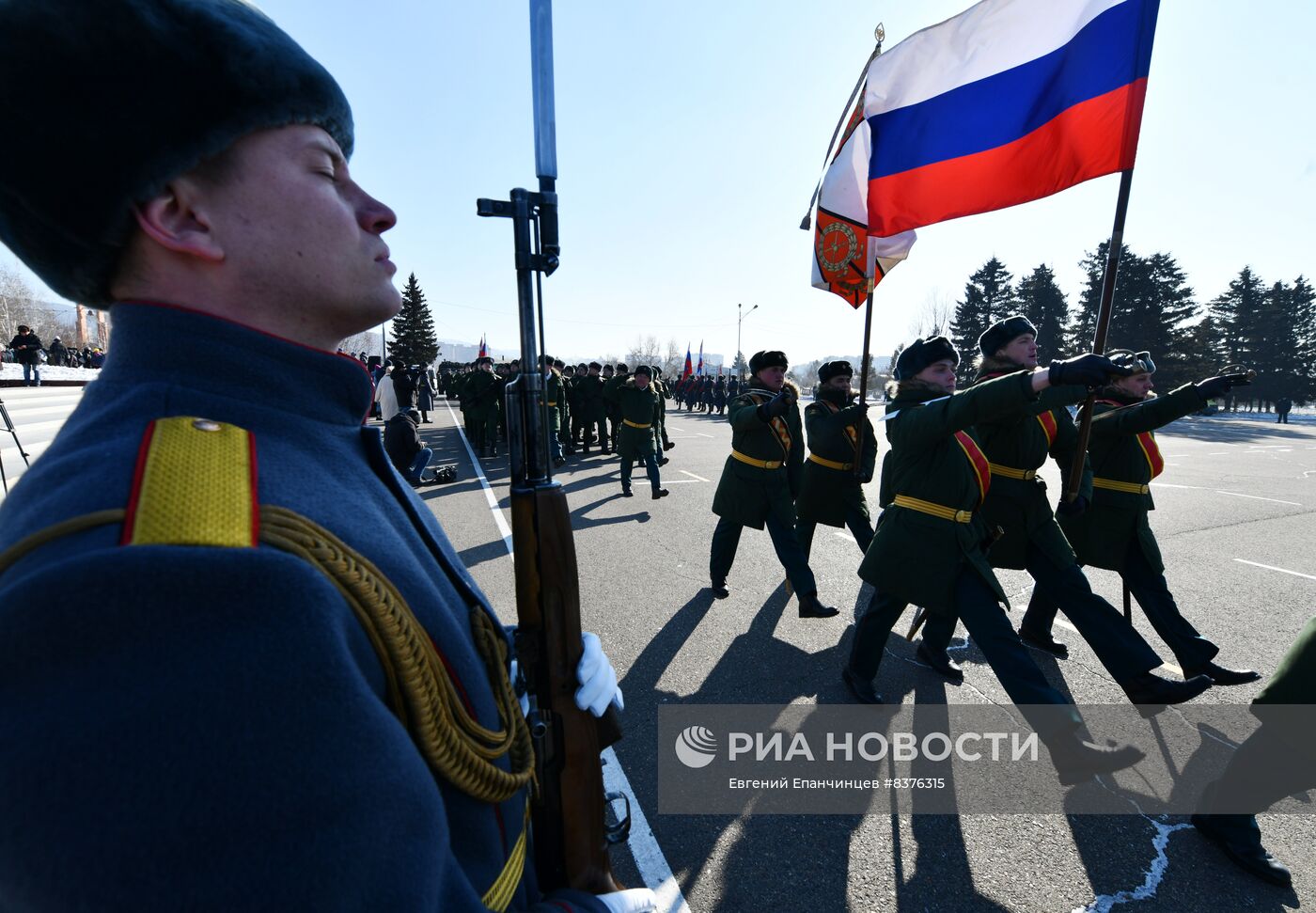 Празднование Дня защитника Отечества в регионах России