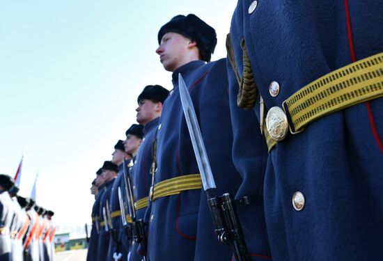 Празднование Дня защитника Отечества в регионах России