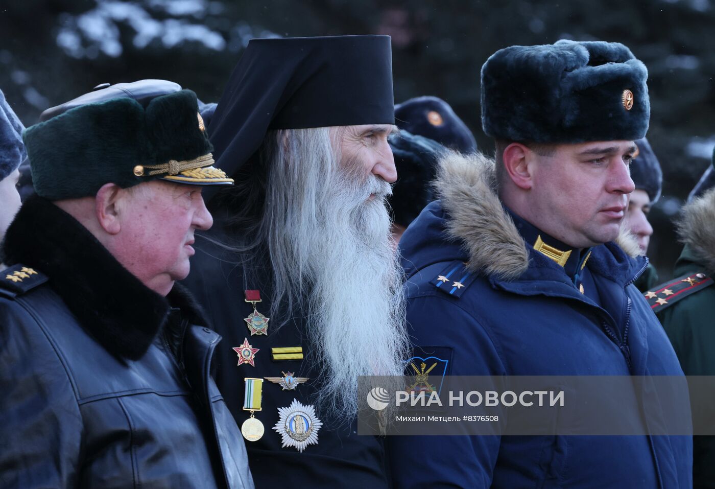 Президент РФ В. Путин возложил венок к Могиле Неизвестного Солдата