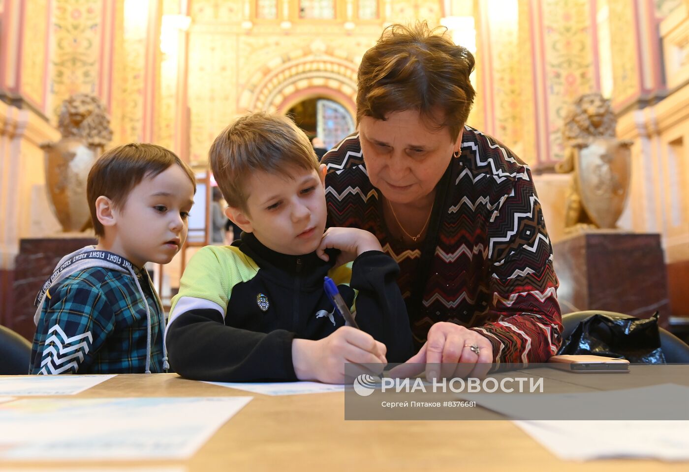 Празднование Дня защитника Отечества в Москве 