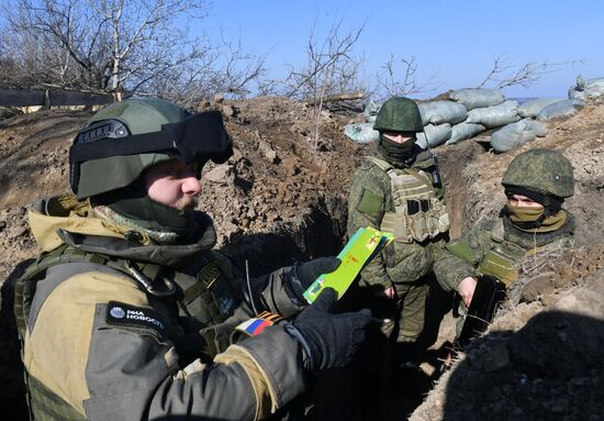 Передача подарков к 23 февраля военным в южном секторе СВО