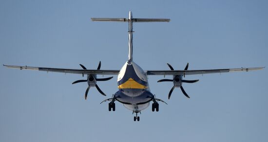Самолеты в международном аэропорту Красноярска