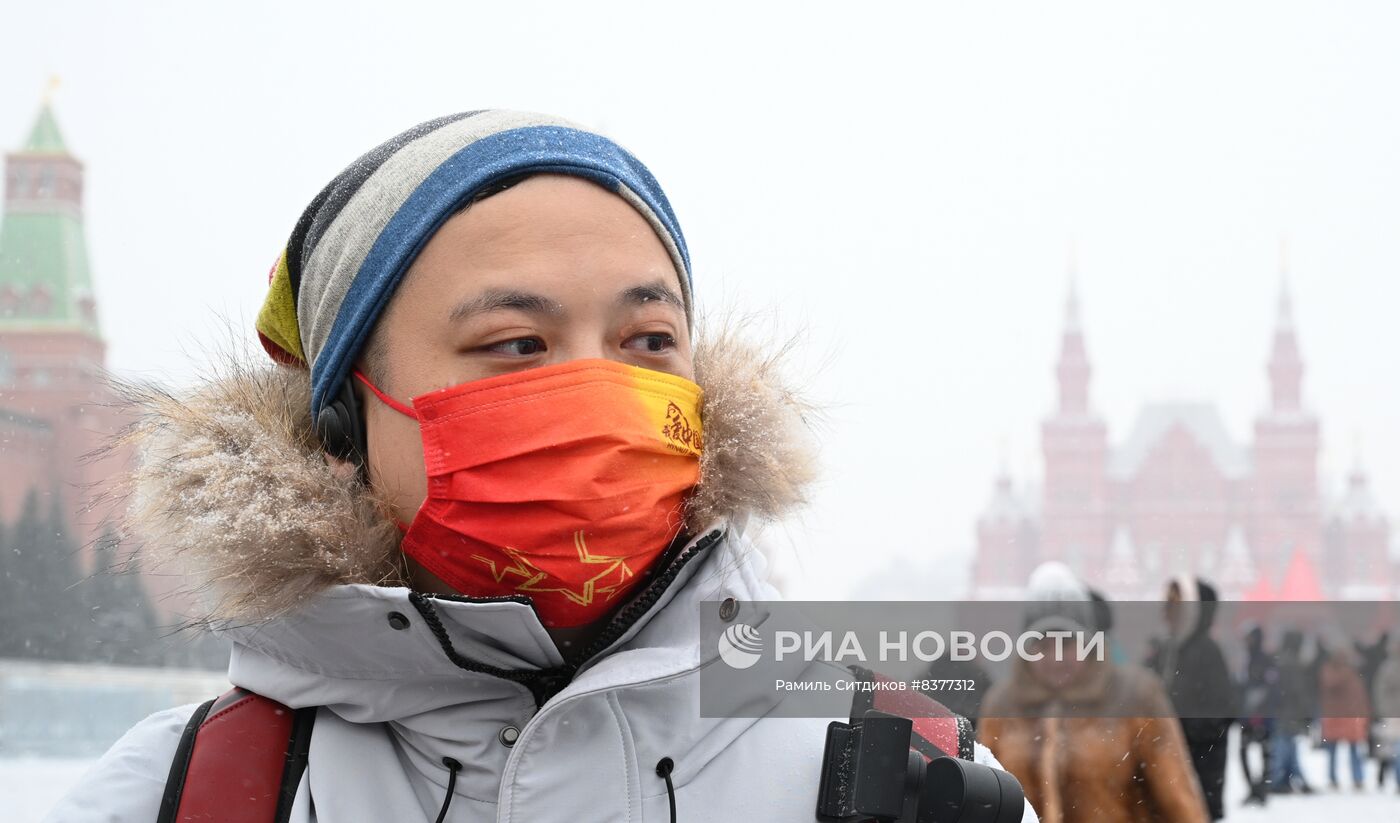 Первая группа туристов из Китая прибыла в Москву