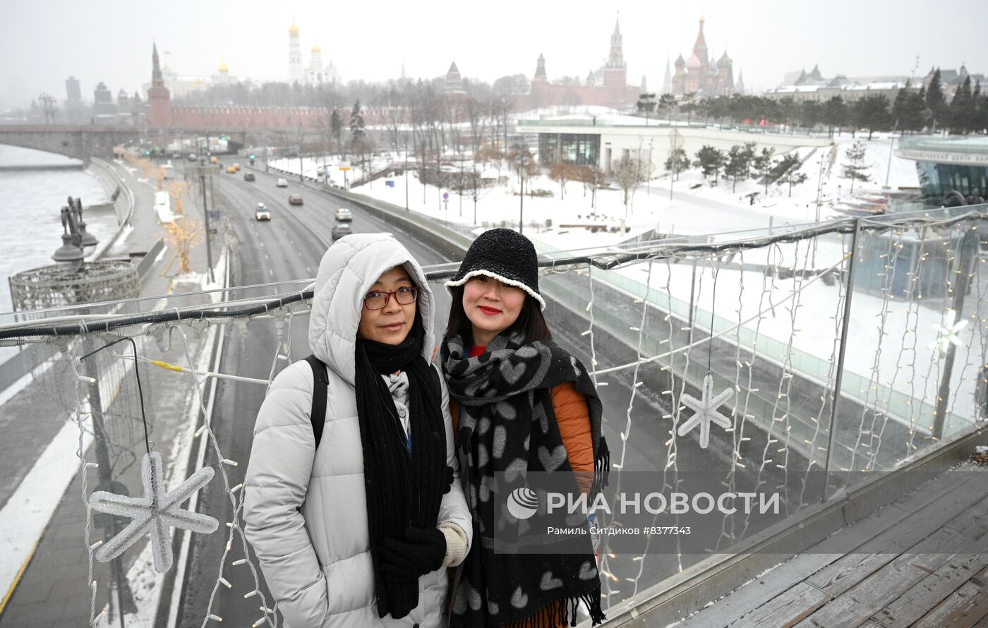 Первая группа туристов из Китая прибыла в Москву