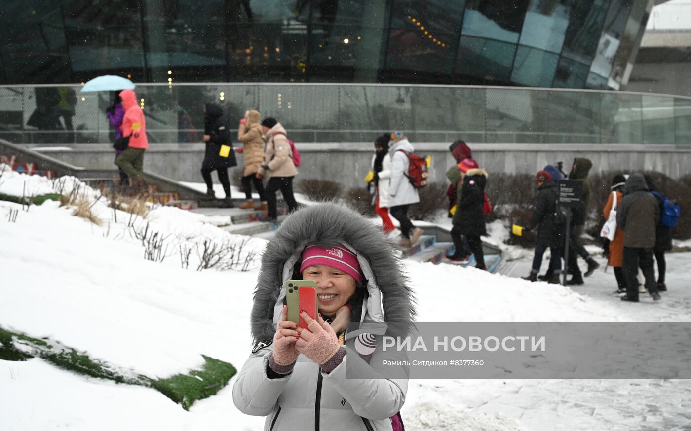 Первая группа туристов из Китая прибыла в Москву