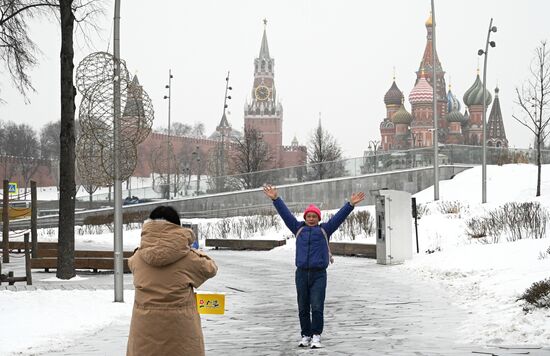 Первая группа туристов из Китая прибыла в Москву