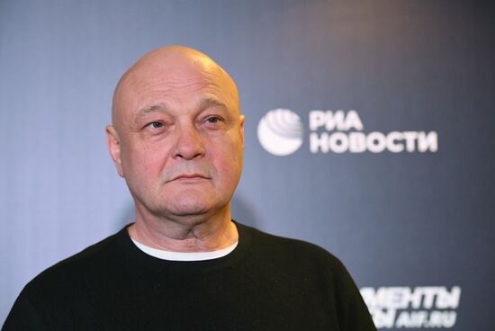 Первый международный фестиваль документального кино "aRTel.doc: Время героев"