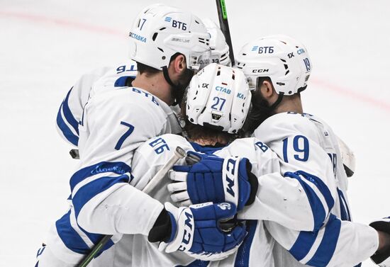 Хоккей. КХЛ. Матч ЦСКА - "Динамо" (Москва)