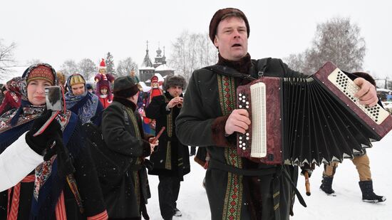 Масленица в Суздале