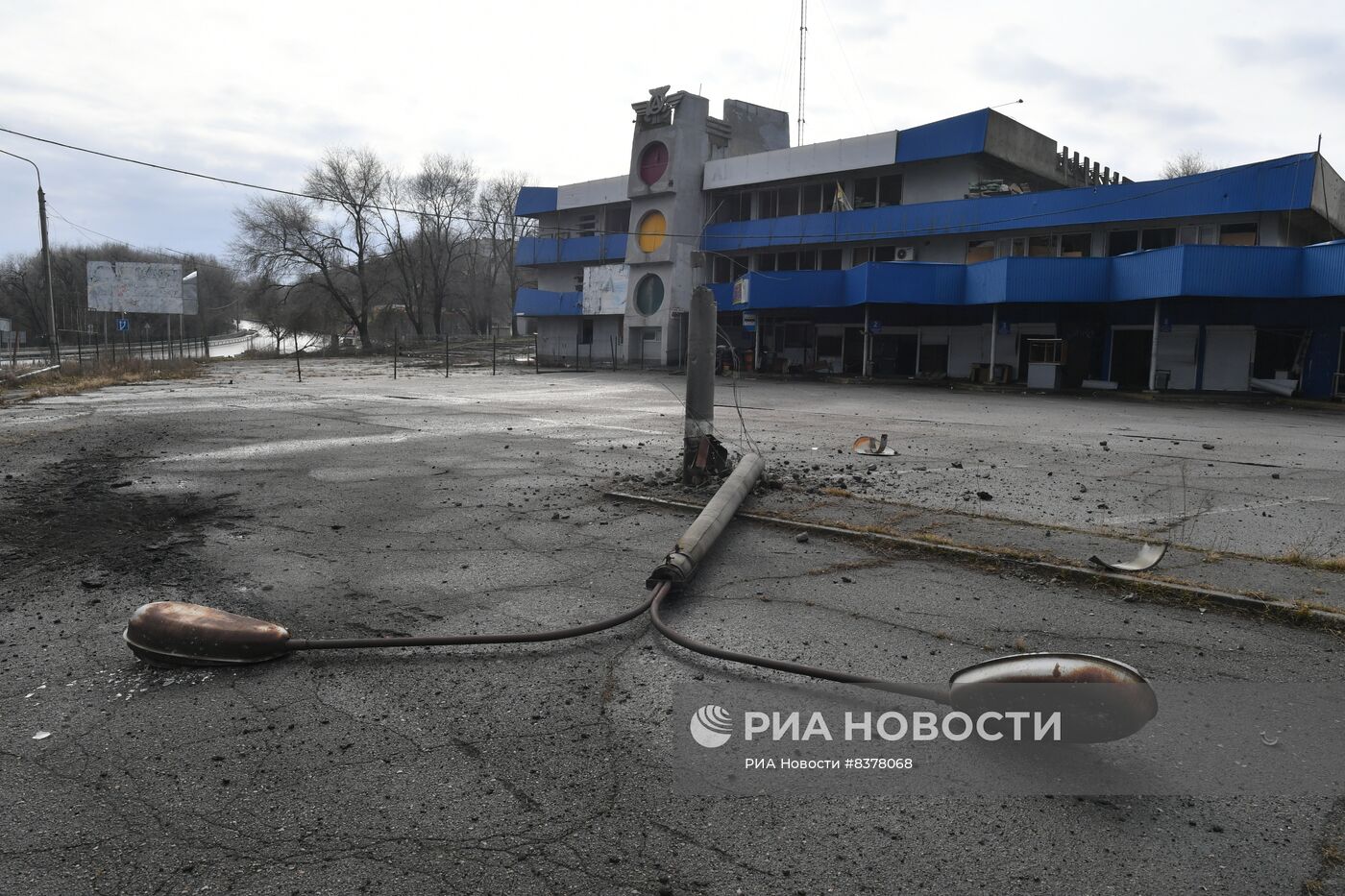 Последствия обстрела автовокзала в с. Васильевка Запорожской области