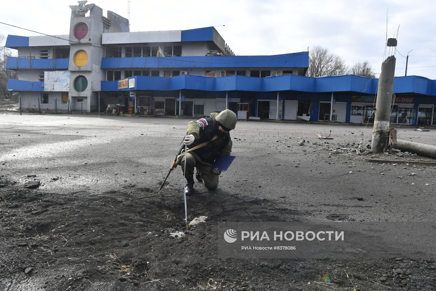 Последствия обстрела автовокзала в с. Васильевка Запорожской области