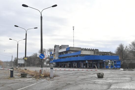 Последствия обстрела автовокзала в с. Васильевка Запорожской области