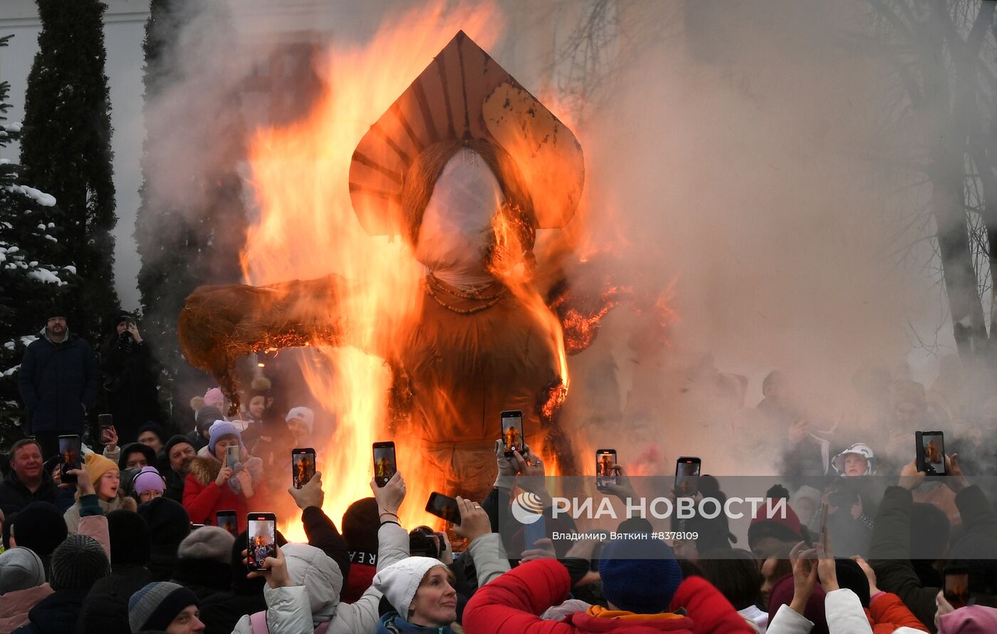 Масленица в Суздале