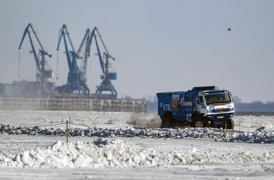 Российско-китайский фестиваль зимних видов спорта. Ралли на льду Амура