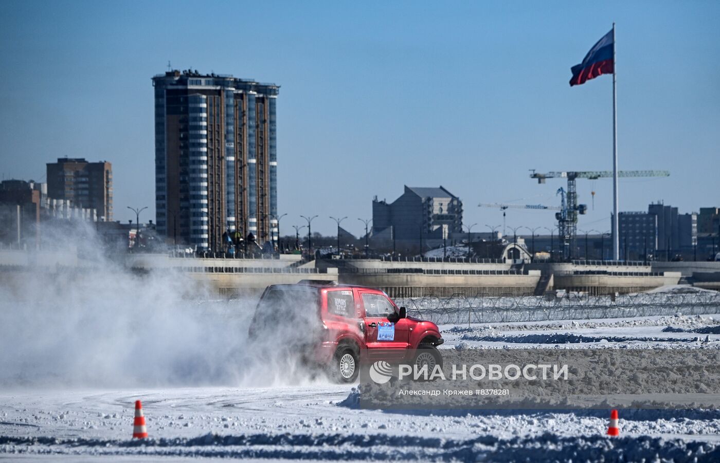 Российско-китайский фестиваль зимних видов спорта. Ралли на льду Амура