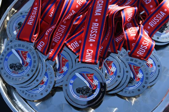 Российско-китайский фестиваль зимних видов спорта. Ралли на льду Амура