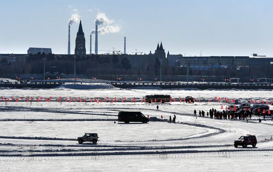 Российско-китайский фестиваль зимних видов спорта. Ралли на льду Амура
