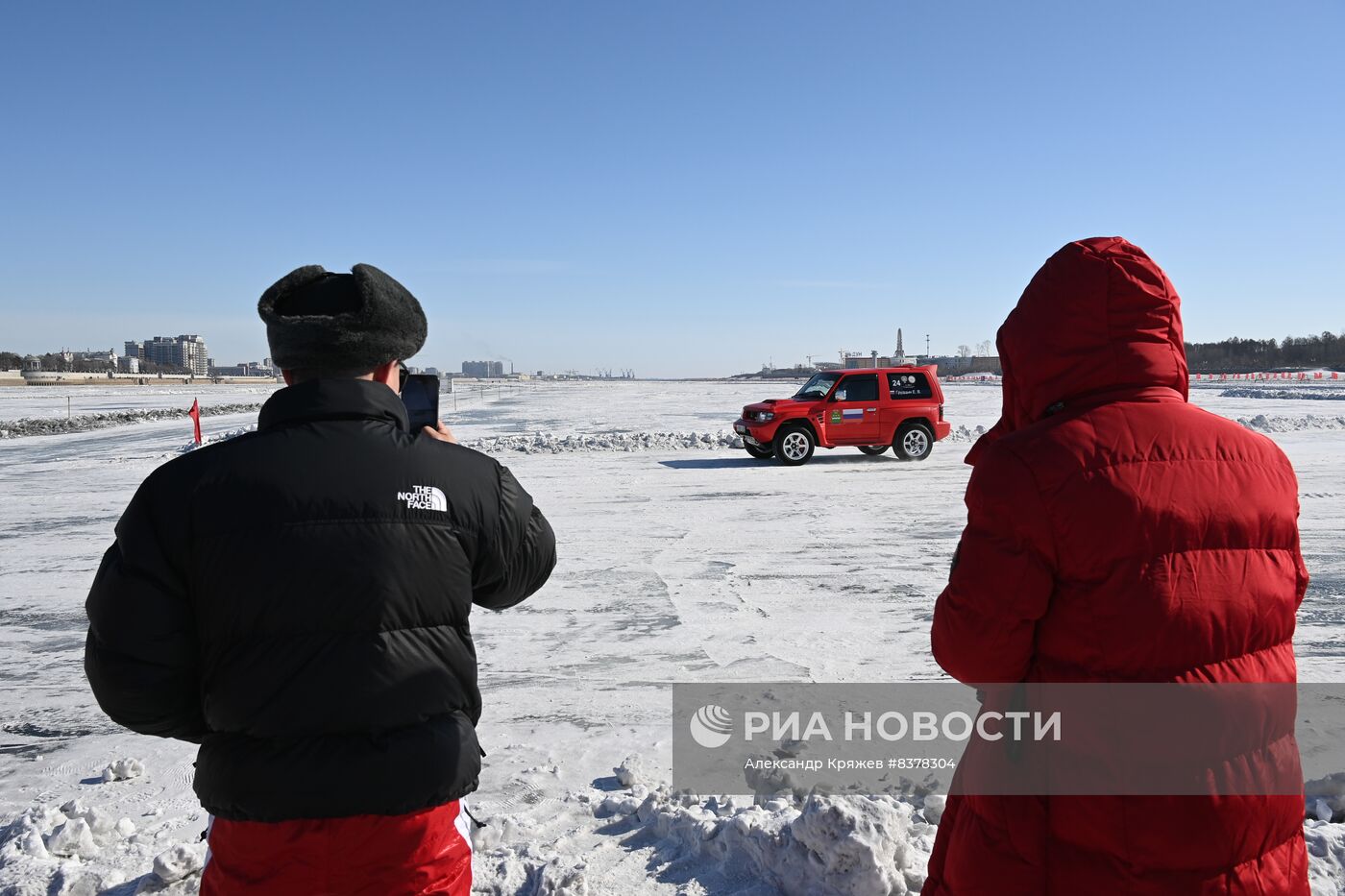 Российско-китайский фестиваль зимних видов спорта. Ралли на льду Амура