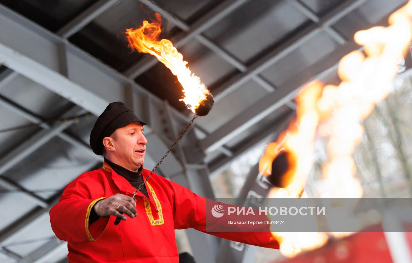 Празднование Масленицы в регионах России