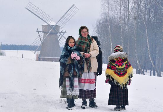 Празднование Масленицы в странах СНГ