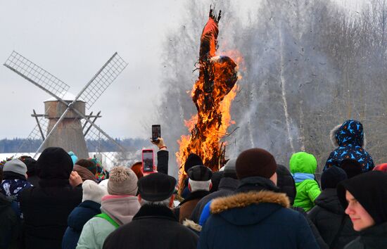 Празднование Масленицы в странах СНГ