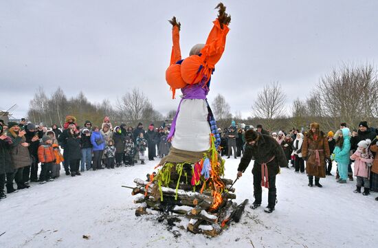 Празднование Масленицы в странах СНГ