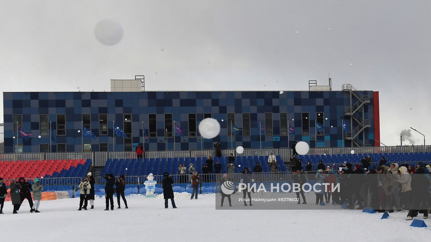 Массовая битва снежками в Красноярске