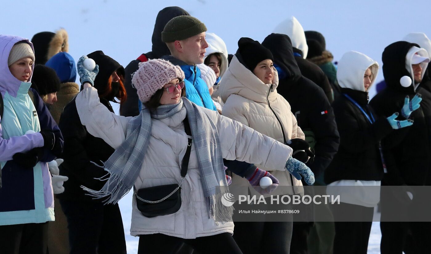 Массовая битва снежками в Красноярске