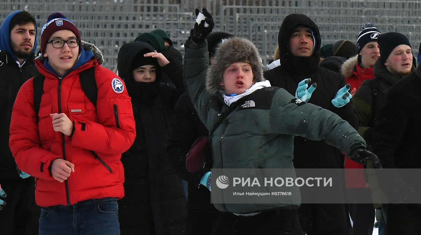 Массовая битва снежками в Красноярске