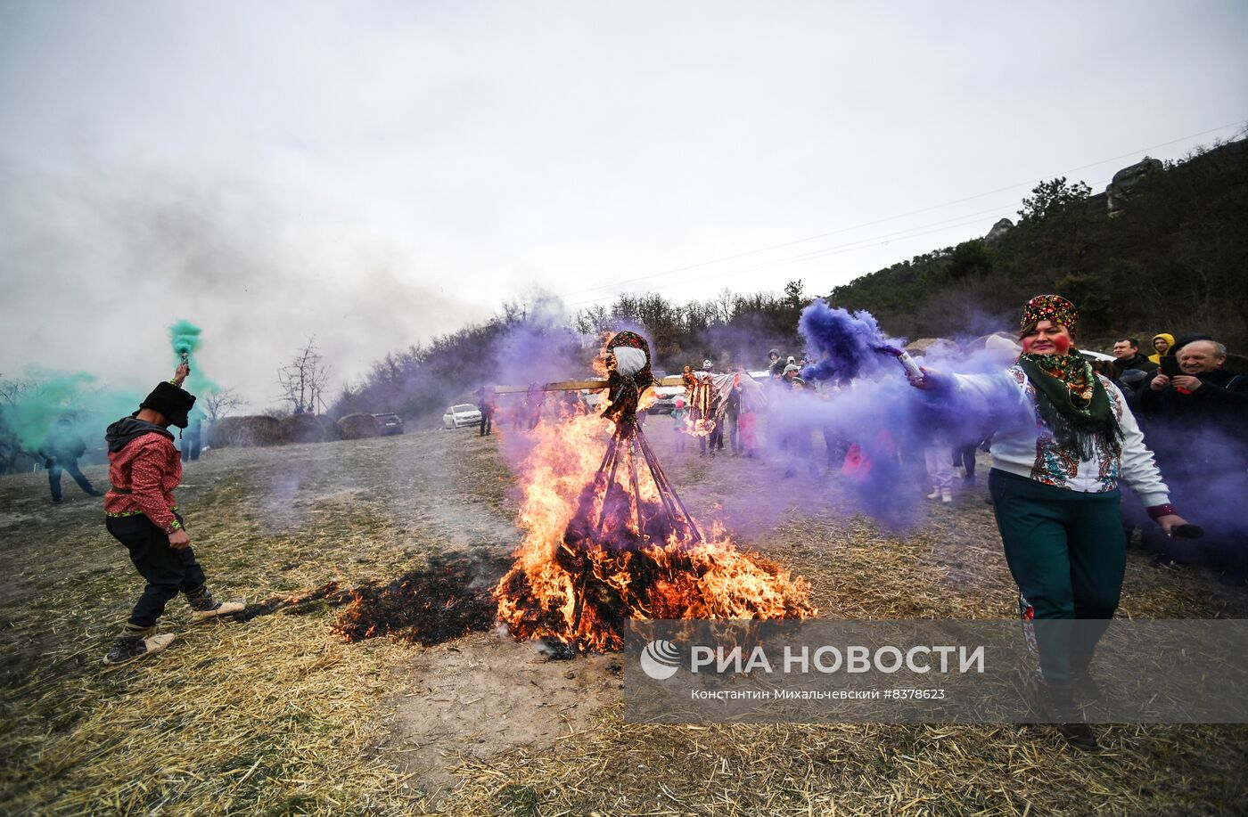 Празднование Масленицы в регионах России